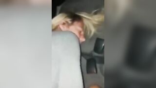 Porto mia moglie con l'auto dal porco