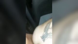 Porto mia moglie con l'auto dal porco