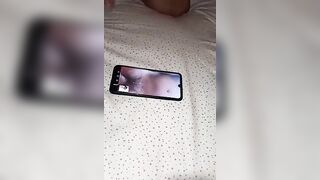 Tradimento su whatstapp con il bull