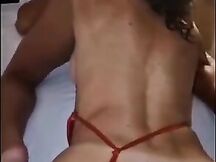 Annalisa mia moglie lecca il culo del bull