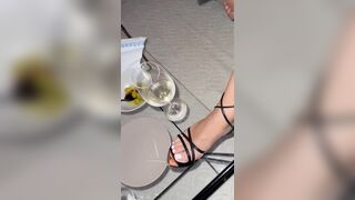 Ragazzo brasiliano lo ficca in gola alla moglie