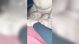 Il cornuto aiuta il bull a sborrare