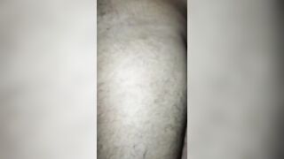 La zoccola è tutta bagnata ! Scopatela da bravo !