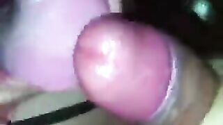 La mia troia pompinara glielo succhia