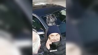 Mia moglie si sditaliana al parcheggio pubblico
