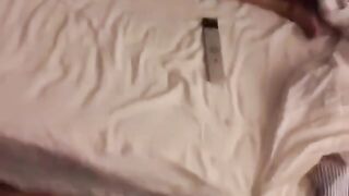 Fidanzato si sega mentre la sua donna tromba