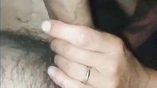 Due magnifici cazzoni per mia moglie Emma