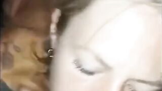 Due magnifici cazzoni per mia moglie Emma