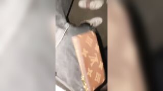 Liceale INCULATA a turno dai compagni di classe