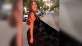 Guendalina Tavassi indossa un abito molto sexy