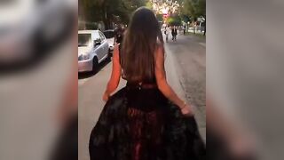 Guendalina Tavassi indossa un abito molto sexy