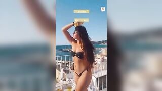 Iris davvero bellissima in questo video hot