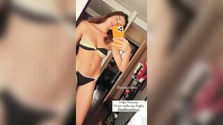 Fabrizia Santarelli video hot selfie in bikini