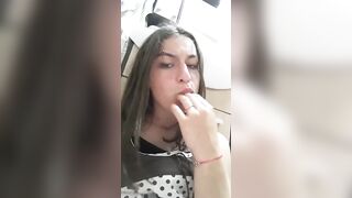 Porcellina bruna si sditalina e squirta copiosamente