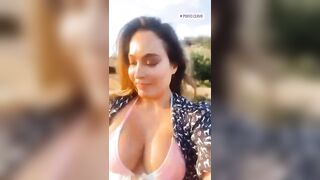 Le tette enormi di Paola Saulino