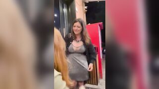 Morena Capoccia si fa toccare da amica lesbica