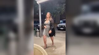 Morena Capoccia si fa toccare da amica lesbica