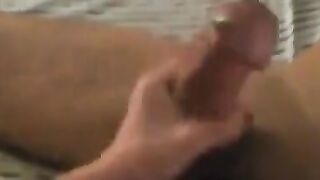 Una mia amica mi fa rilassare con una sega