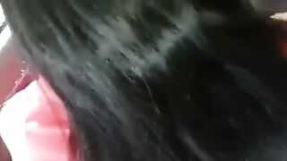 Italiana scopata in culo sui sedili dell'auto