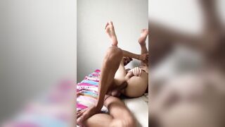 Mi riempe il culo e me lo sega