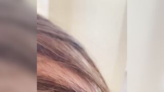 Priscilla Salerno trombata sul balcone dal compagno