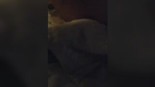 Lunga leccata di figa della mia puttana