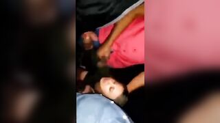 Cubista succhia 3 cazzi dopo la discoteca