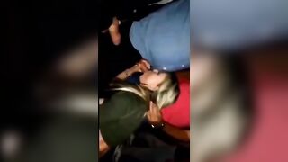 Cubista succhia 3 cazzi dopo la discoteca