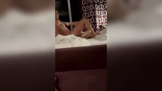 La mia troia scopa con il mio amico Luca