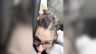 Fidanzata spompa in auto