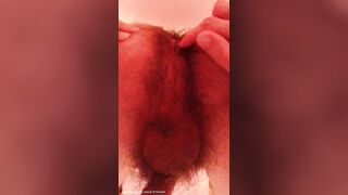 dita nel buco del culo dal basso