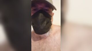 IL FROCIO CERCA AMICI PORCI CON CUI SBORRARE