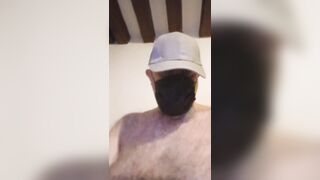 IL FROCIO CERCA AMICI PORCI CON CUI SBORRARE