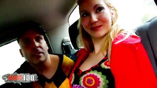 2 amici puttanieri catturano e  inculano una bella biondina