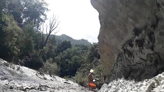 Porno all'aperto davanti ai guardoni