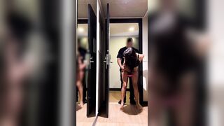 Turista troia scopata dal fattorino