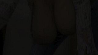 MAMMA pulisce in soggiorno...