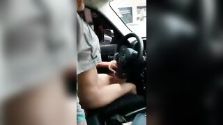 Scopa la zoccola al volante della sua auto