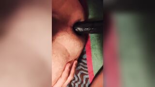 TUTTO IN CULO AL MARITO CON LO STRAP-ON