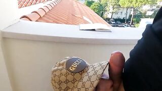 Priscilla Salerno succhia il cazzo dell'amante