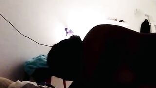 Una amica nera mi svuota i coglioni