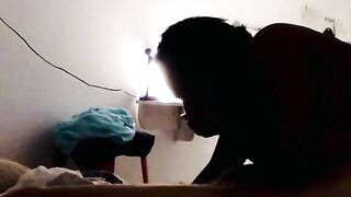 Una amica nera mi svuota i coglioni