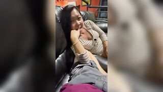 Sega e pompino dalla ragazza coreana