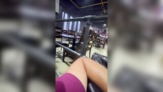 Sega e pompino dalla ragazza coreana