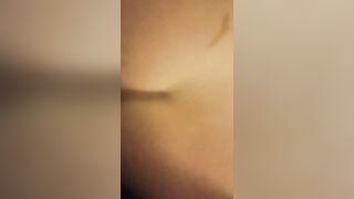 Bull di colore tromba la consorte del cuck