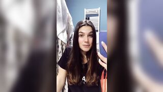 Ragazzi, non è il momento di rispettare la quarantena, è ora di scopare