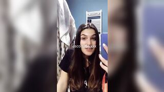 Ragazzi, non è il momento di rispettare la quarantena, è ora di scopare