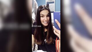 Ragazzi, non è il momento di rispettare la quarantena, è ora di scopare