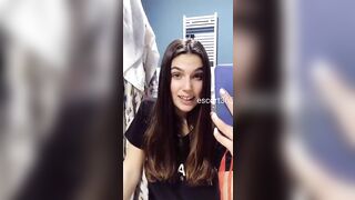 Ragazzi, non è il momento di rispettare la quarantena, è ora di scopare