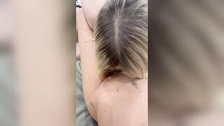 Le due zoccole insoddisfatte dopo il Bavaro si divertono da sole